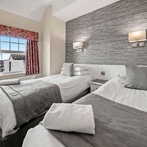 Standard Zimmer mit zwei Einzelbetten
